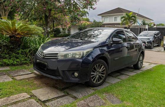 TOYOTA COROLLA 2.0 XEI 16V FLEX 4P AUTOMÁTICO